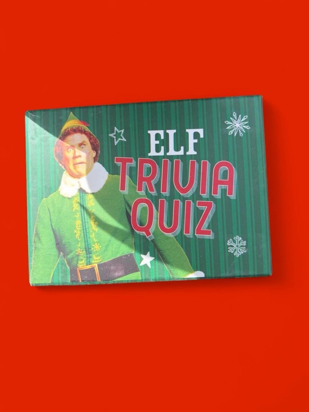 Paladone Elf Trivia Quiz Game Card Game Green & Red
